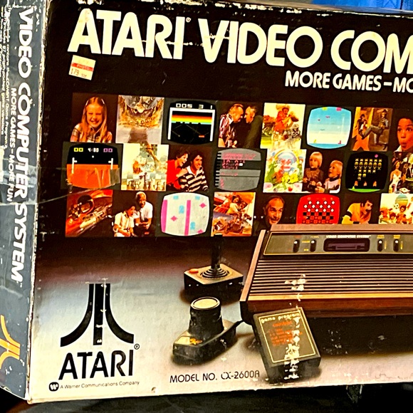an original atari in original box. - Picture 1 of 1